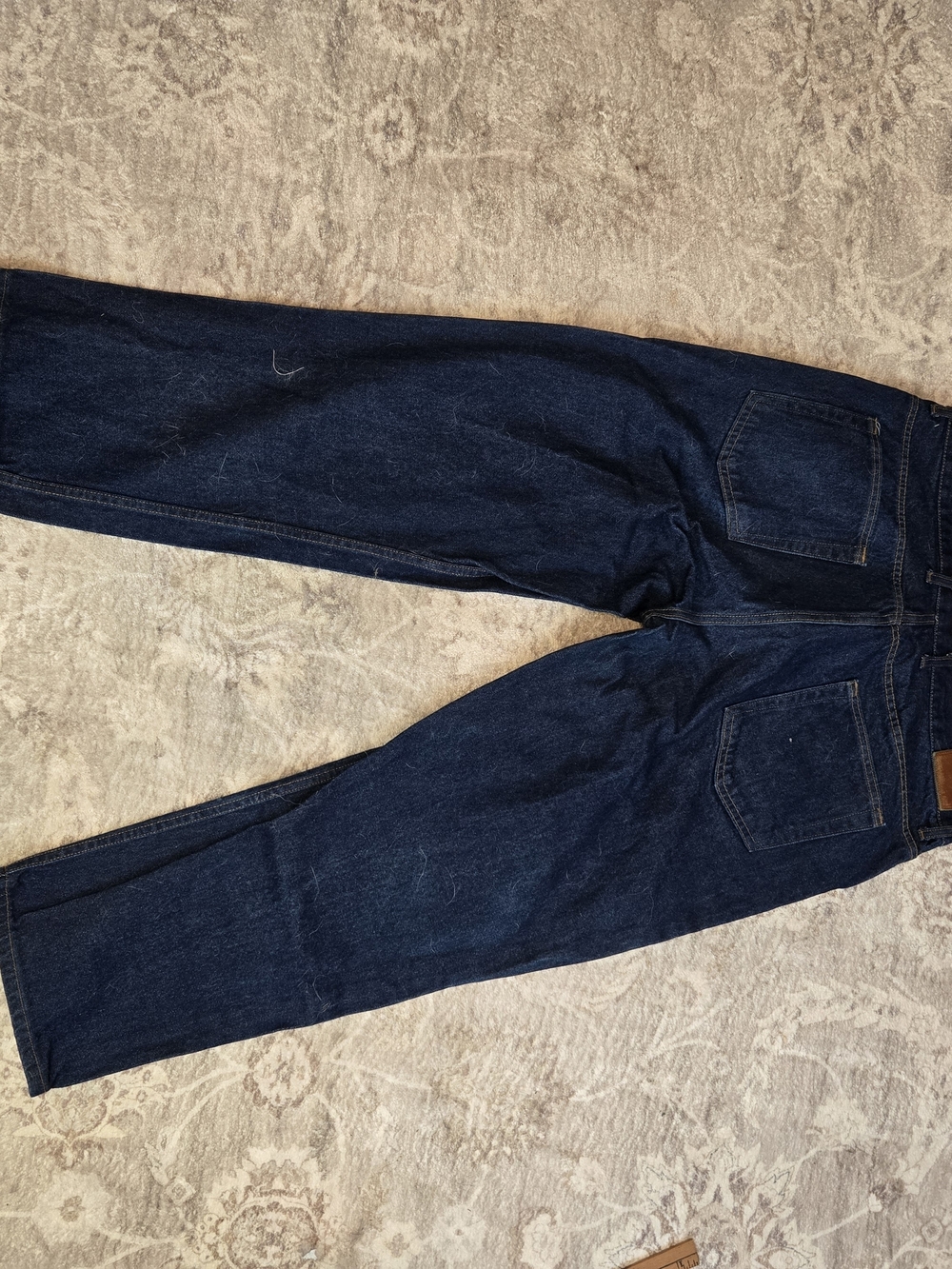 Men's Relaxed Fit Dark Blue Denim Jeans - Picture 5 of 6
